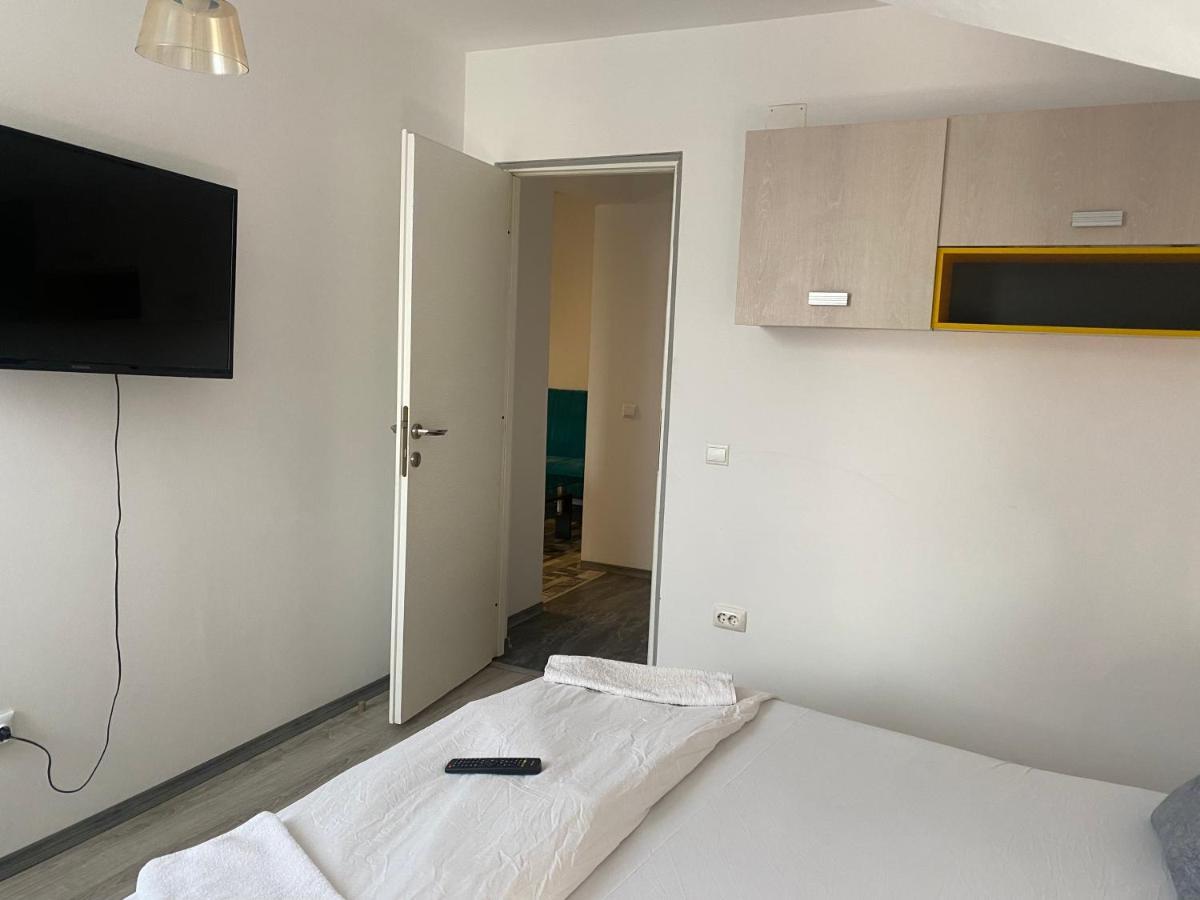 The Vintage - Wonderful Apartment In Best Location Craiova Exteriér fotografie