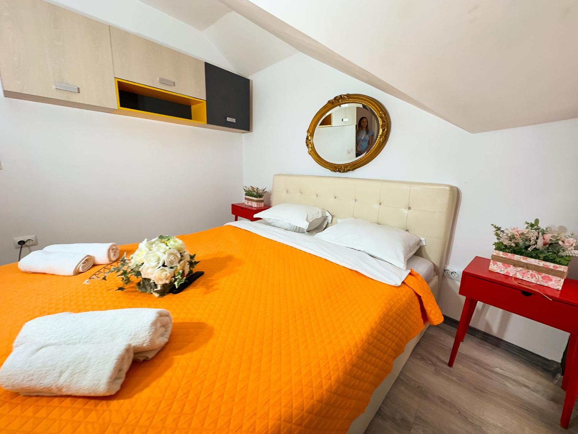 The Vintage - Wonderful Apartment In Best Location Craiova Exteriér fotografie