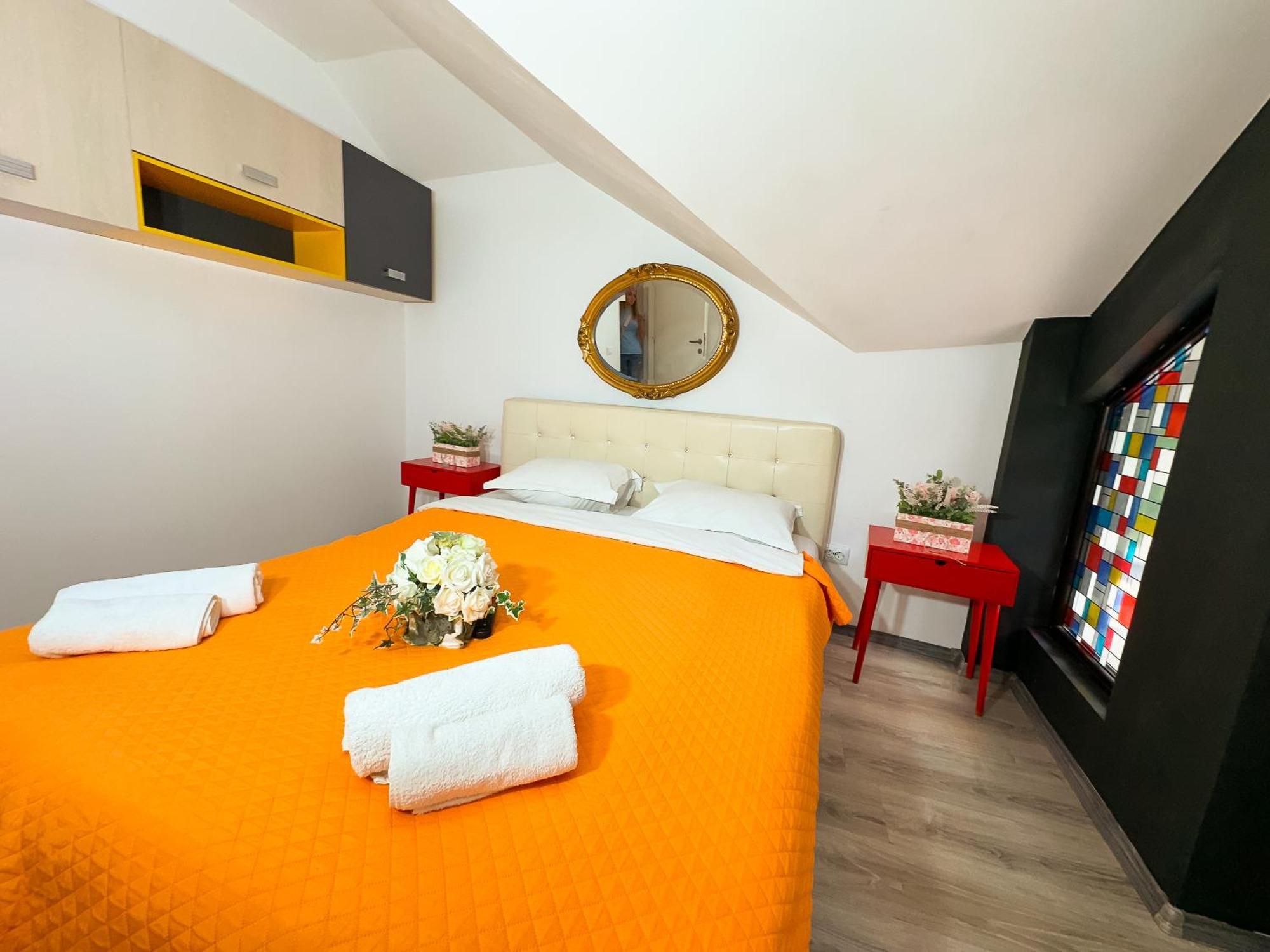 The Vintage - Wonderful Apartment In Best Location Craiova Exteriér fotografie