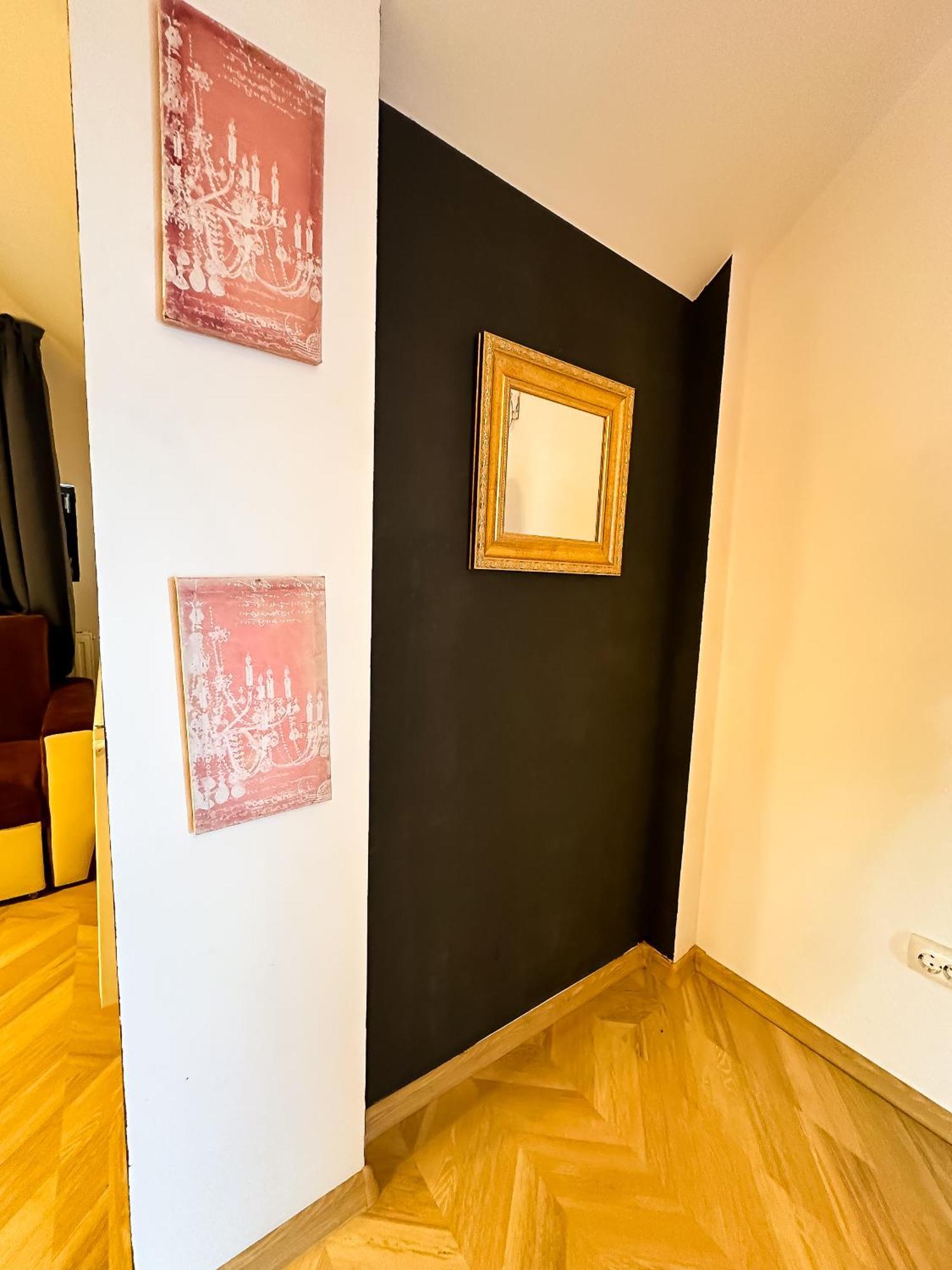 The Vintage - Wonderful Apartment In Best Location Craiova Exteriér fotografie