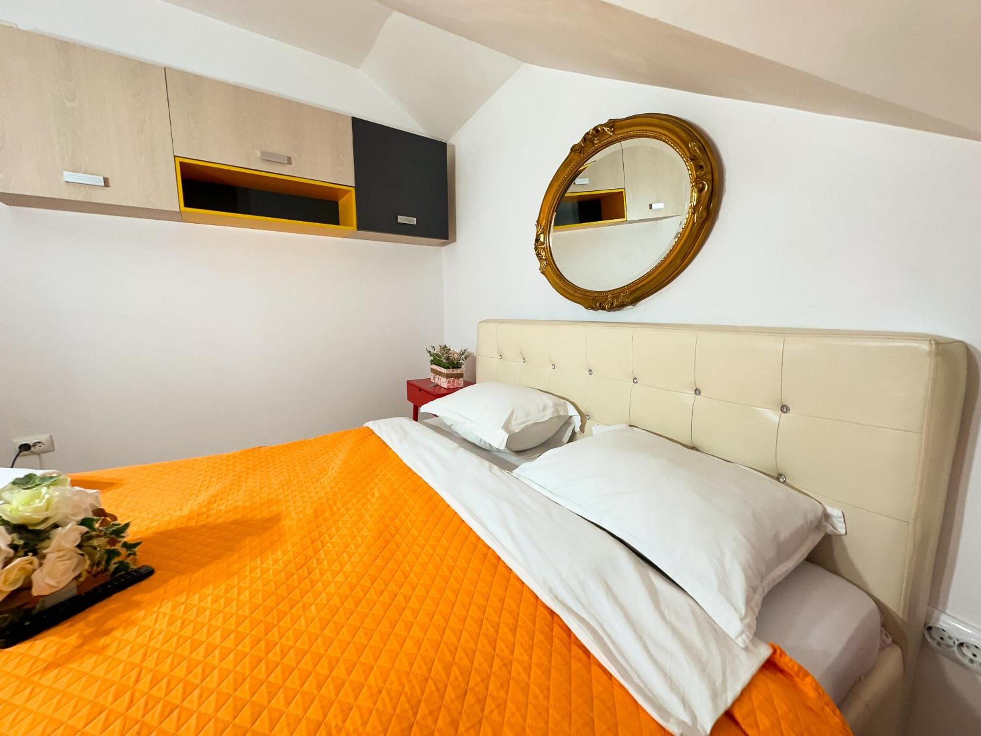The Vintage - Wonderful Apartment In Best Location Craiova Exteriér fotografie