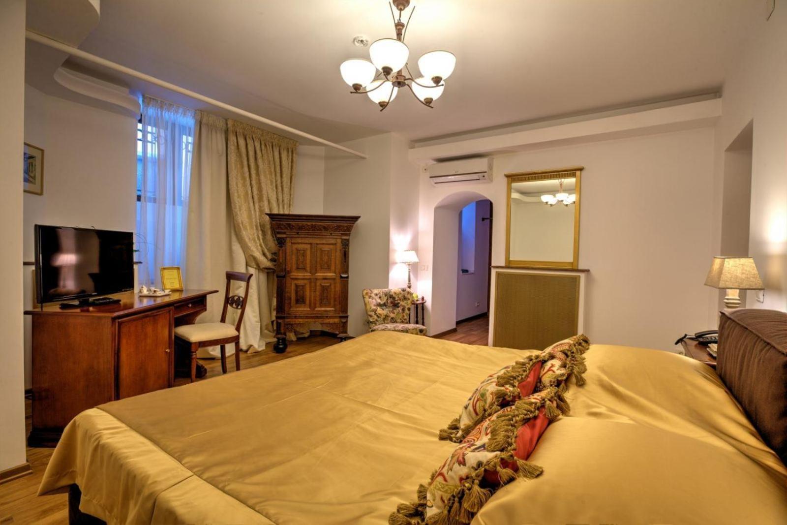 The Vintage - Wonderful Apartment In Best Location Craiova Exteriér fotografie
